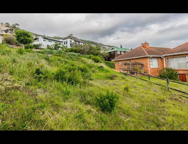 LAND FOR SALE IN OUTENIQUA STRAND